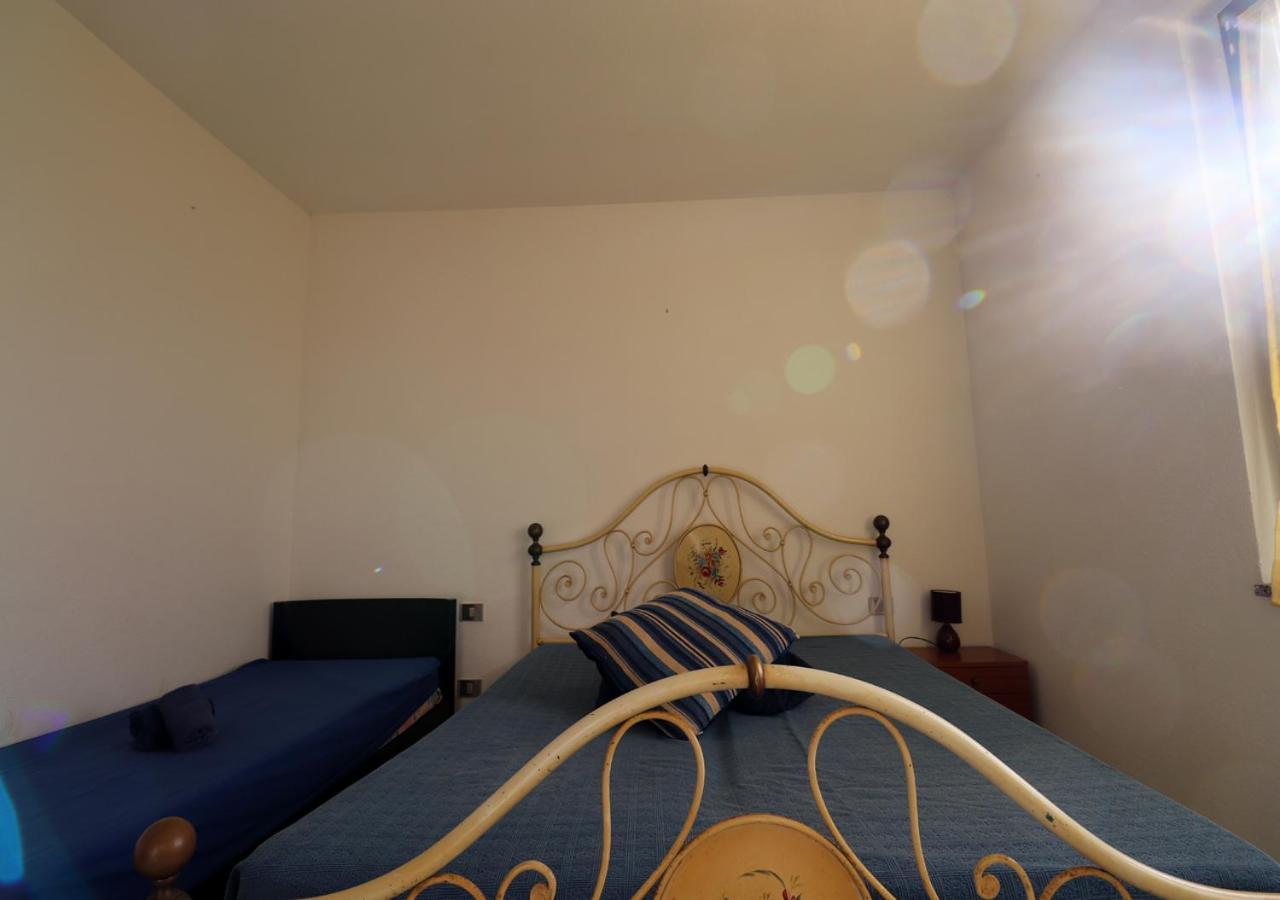 Supramare Apartment La Maddalena  Bagian luar foto